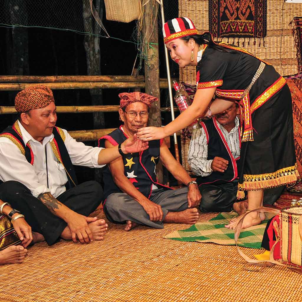 Timbalan Menteri Pelancongan Sarawak Cadang Adakan Festival Tuak Di Kuching