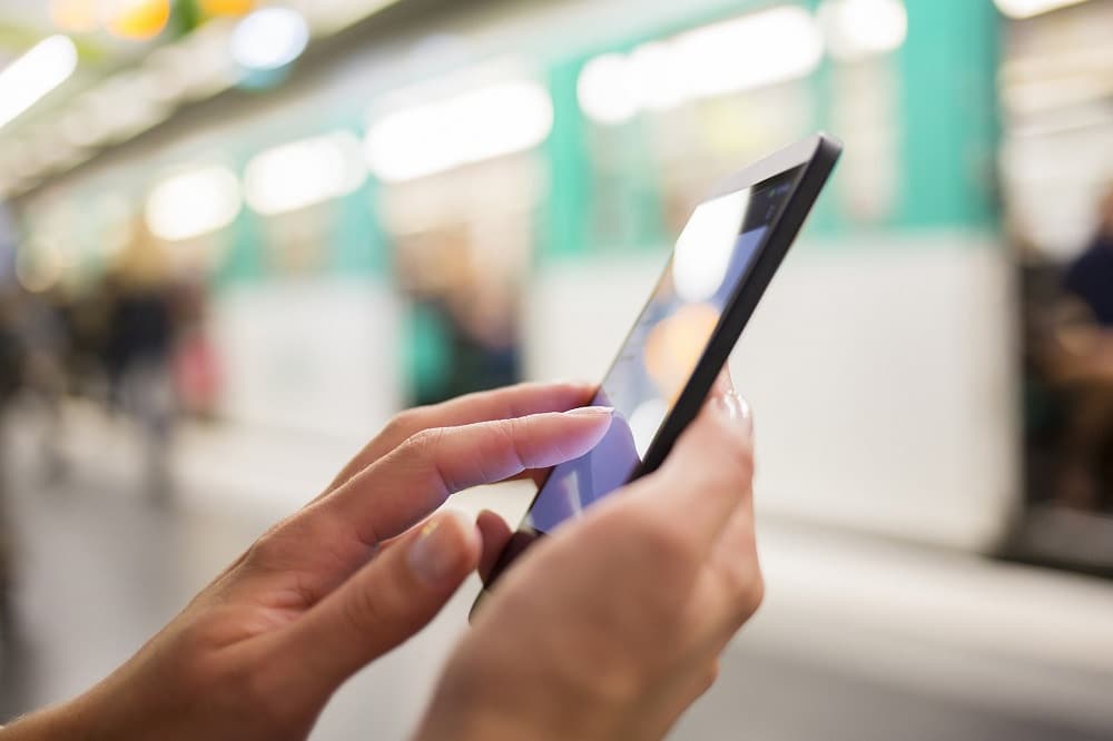 Wanita Buka Telefon Bimbit Kekasih Tanpa Kebenaran Didenda RM1,071
