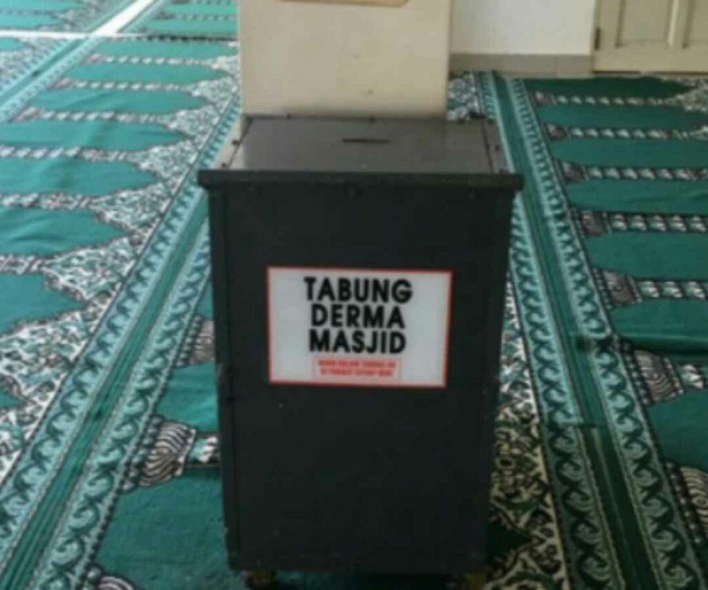 Tak Kenal Serik, Suami Isteri Cuba Pecah Tabung Masjid Diberkas Kali Kedua