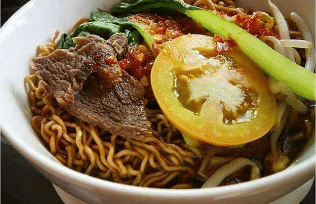 Ini 'Top 5' Makanan Kegemaran Warga Kuching Yang Perlu Anda Cuba