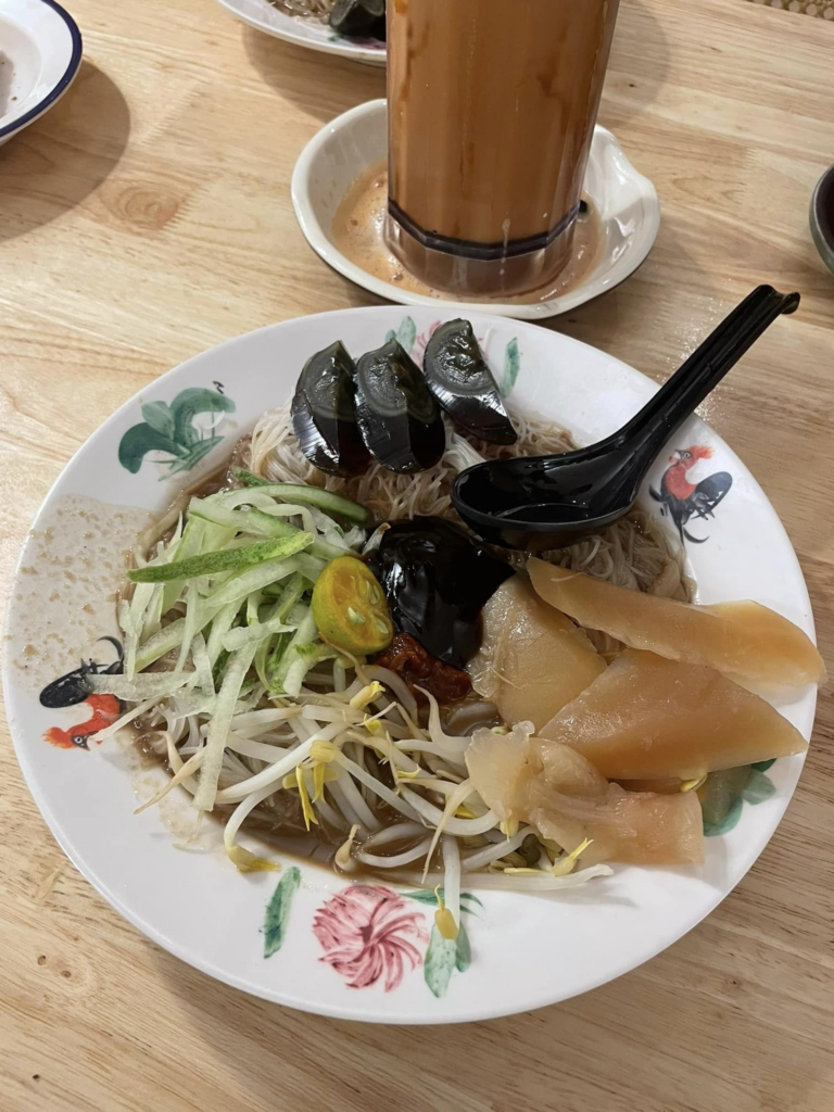 I.G Ais Kacang Jalan Gambier Tawar Aneka Menu Sambil Nikmati View Bandar Kuching