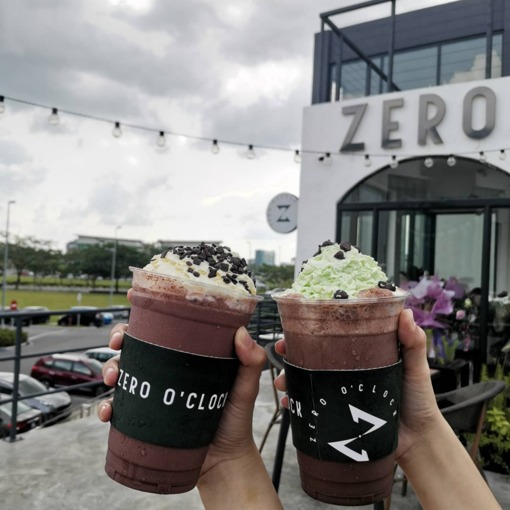 Port Lepak Best Di Kuching, Zero O’Clock Saradise Ini Tawar Pelbagai Dessert Lazat Untuk Anda