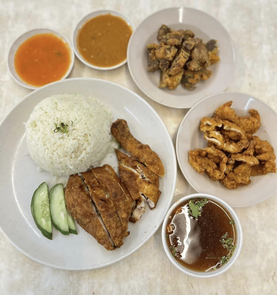 Sediakan Sajian Kampung Dalam Talam, Anda Perlu Cuba Makanan Menarik Di Subree Kopitiam Matang Ini