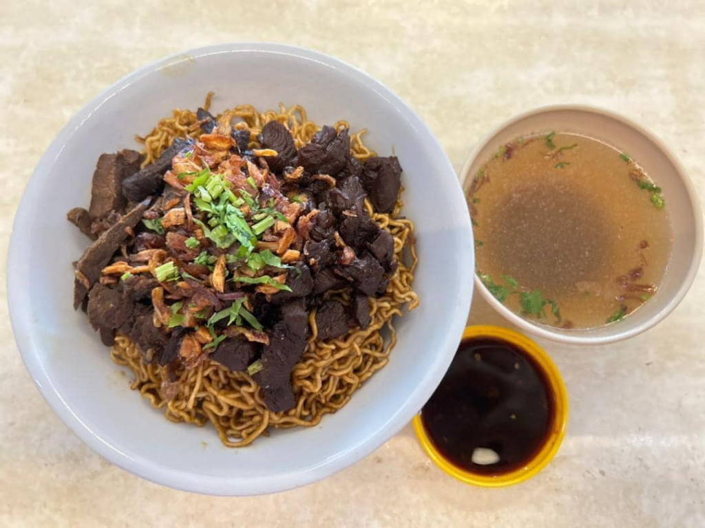 Sediakan Sajian Kampung Dalam Talam, Anda Perlu Cuba Makanan Menarik Di Subree Kopitiam Matang Ini