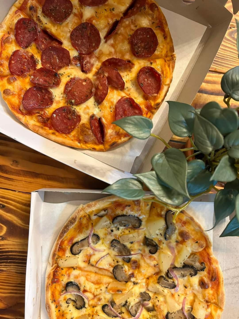 Berkonsepkan 'Humble' Stall, Pondok Rossello Pizza Ini Jadi Tarikan Di Kota Samarahan