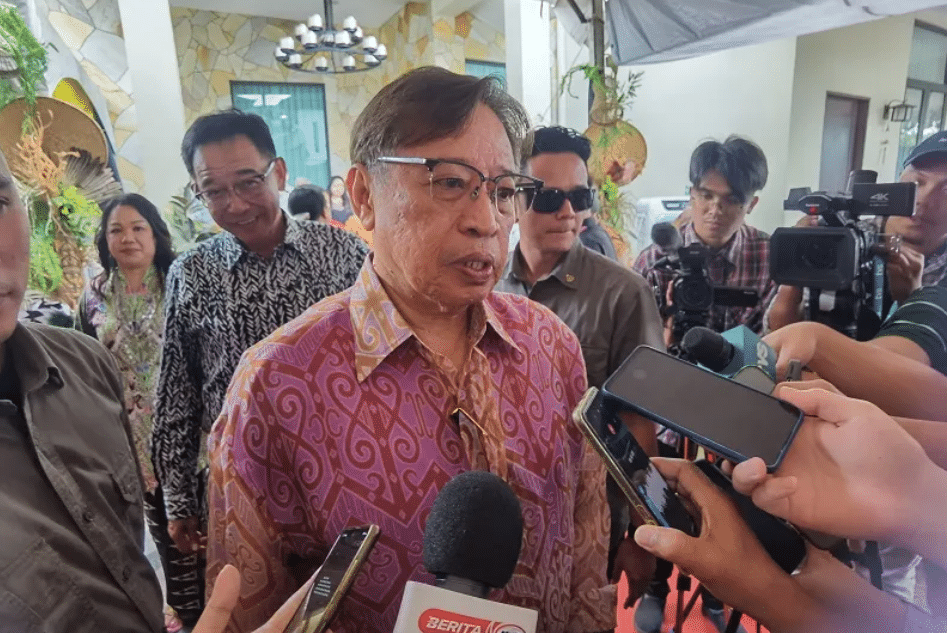 Isu Berita Palsu Ke Atas TYT Sarawak, Abang Jo Desak MCMC Ambil Tindakan Segera