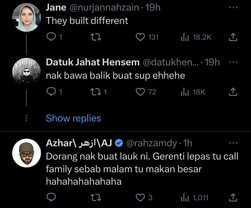 'Guna Beg Ecoshop', Netizen Terkejut Lihat Video Orang Sarawak Selamba Tangkap Ular Tedung Di Tepi Jalan Ini