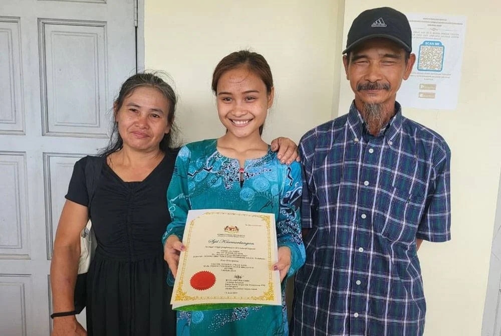 Pelajar Cemerlang Dalam STPM, Ramai Tampil Mahu Bantu Anak Penoreh Getah Di Sabah Ini
