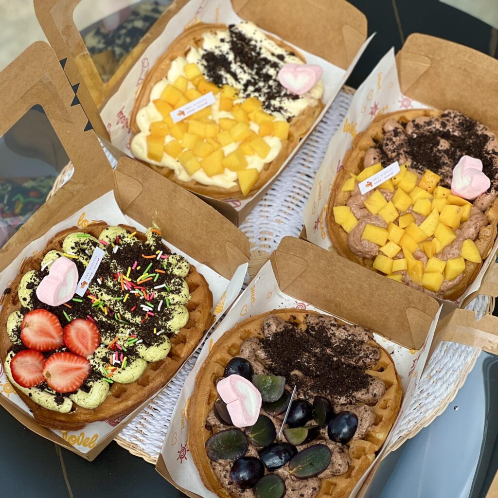 Pelbagai Jenis Makanan, Ini Adalah Antara Makanan Halal Dan Non-Halal Di Kuching Food Fest