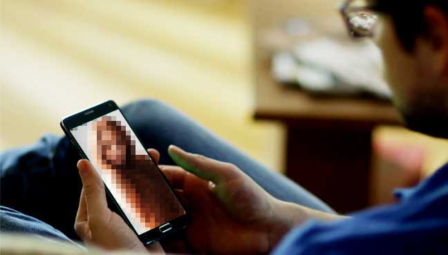 Ketagih Jual Gambar Dan Video Lucah, Pelajar Uni Ini Kongsi Pengajaran Agar Tidak Terjerumus Dalam DS