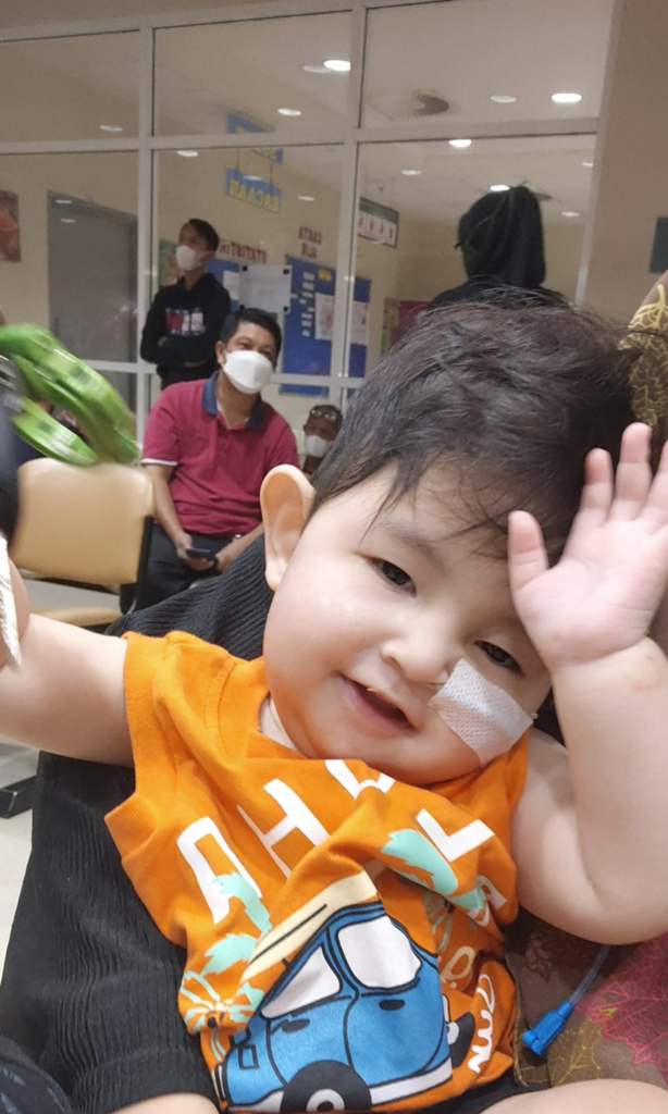 Ibu Terkilan, Anak Meninggal Lepas 21 Kali Cirit-Birit Hanya Diberi Air Garam Oleh Klinik Kesihatan