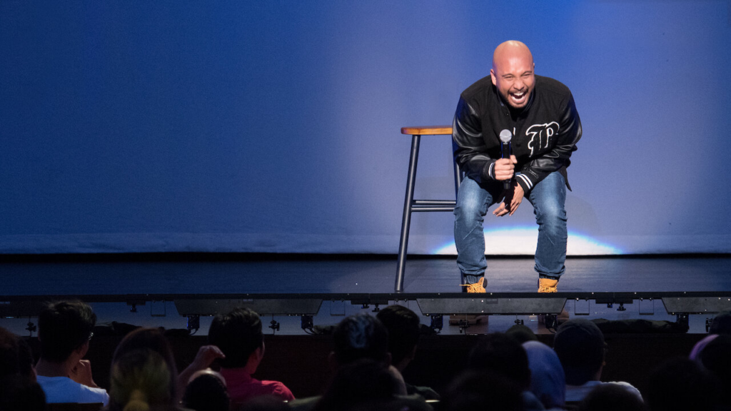 Siri Stand-Up Comedy Popular Netflix, 'TOO REAL' Bakal Beraksi Di Kuching 19 Ogos Ini