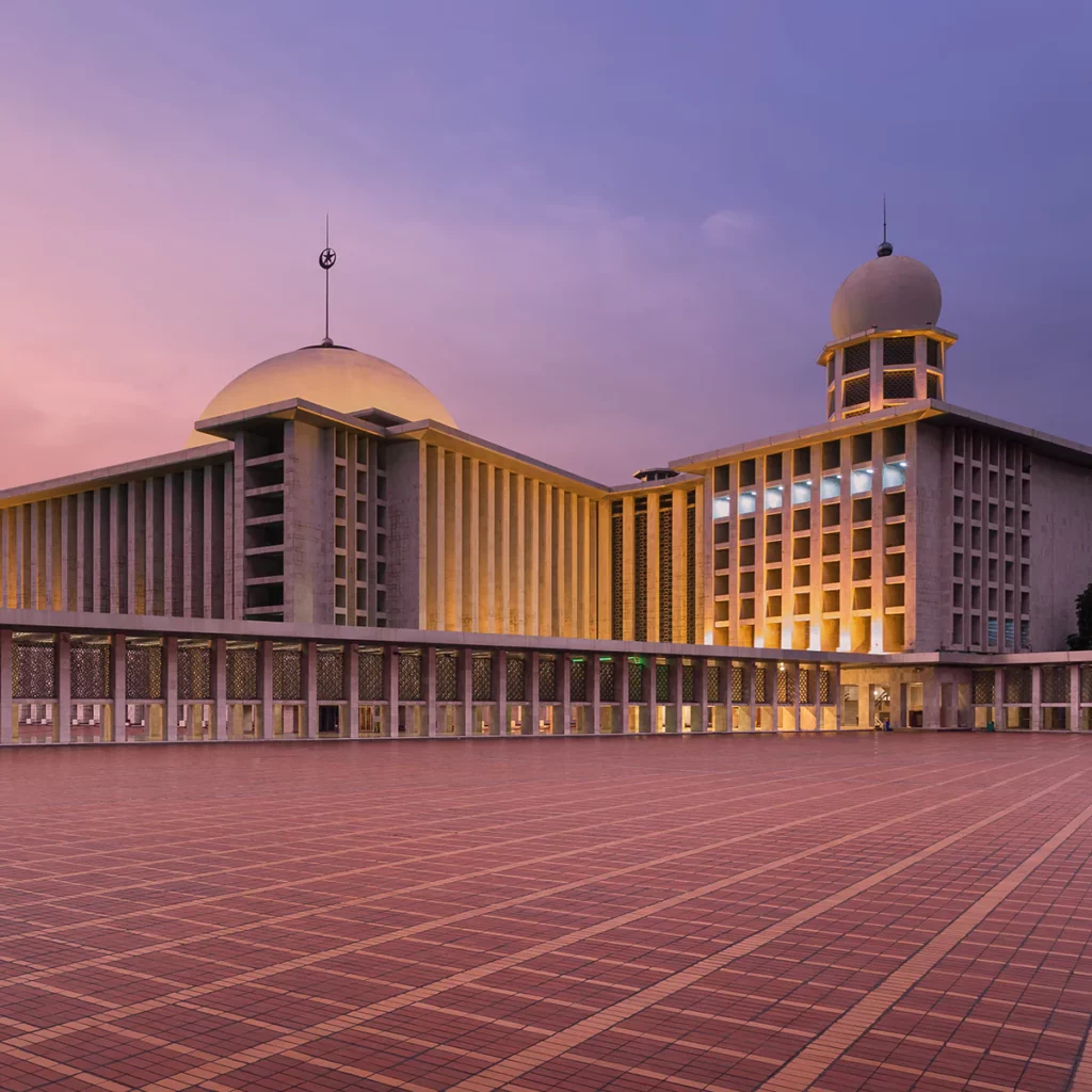 Itinerari Trip Kuching Ke Jakarta Selama 5 Hari 4 Malam