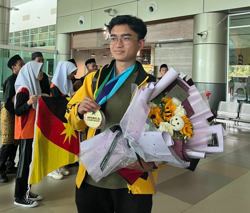 Pelajar Tingkatan 5 Dari Sibu, Juara Dunia Dalam Pertandingan Biola