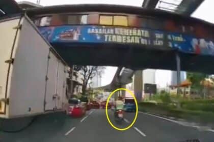 Tular 'Rider' Nyaris Maut Gara-Gara Bawa Motor Bersila Sambil Main Telefon