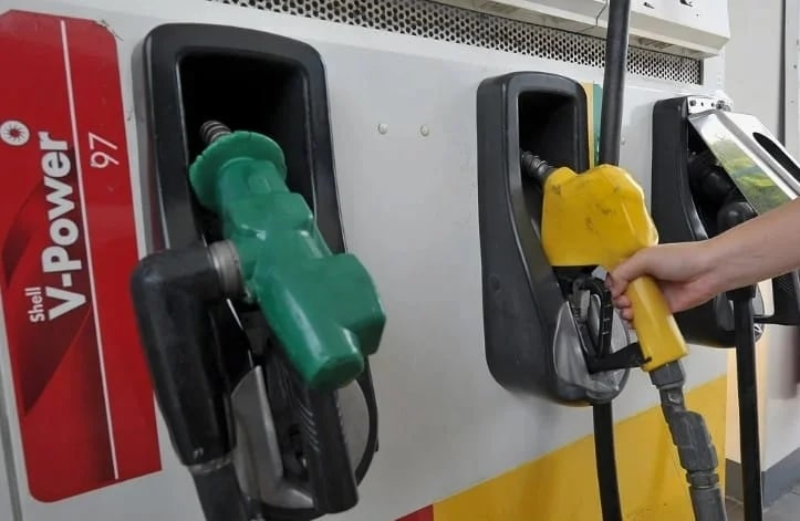 Padah Jual RON95 Kepada Kenderaan Asing, Stesen Minyak Bintulu Dikenakan Kompaun