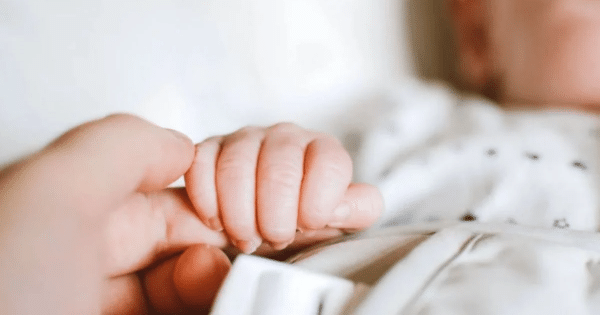 Wanita Kecewa Hospital Lambat Bertindak, Anak Dua Kali Sawan