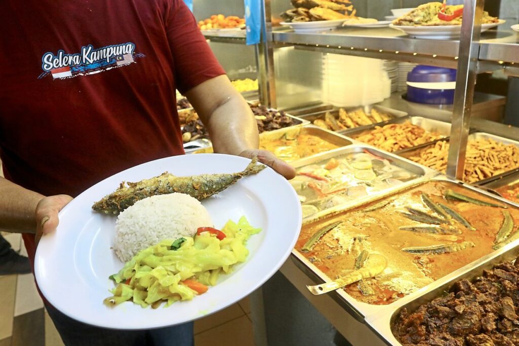RM5 Untuk Menu Rahmah Di Sibu Masih Diteruskan Walaupun Harga Beras Naik