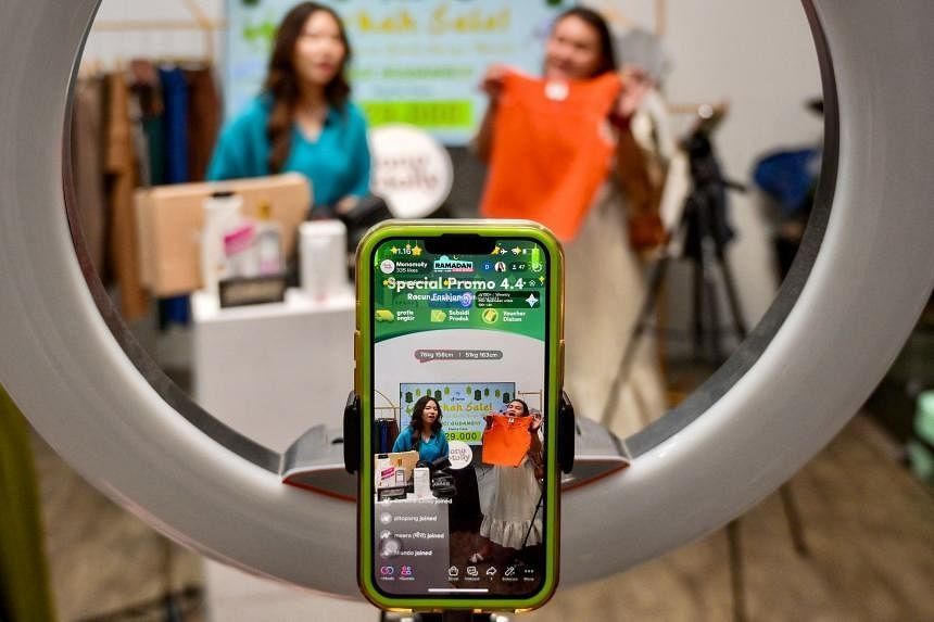 Ambil Langkah Drastik, Ini Sebab TikTok Shop Kini Diharamkan Di Indonesia