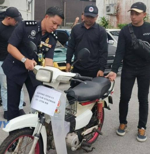 Motosikal Hilang Di Selayang, Jumpa Semula Di Kuching Selepas 12 Tahun