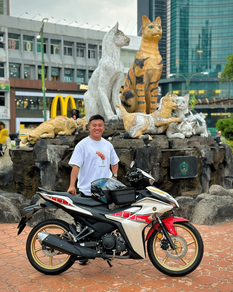 Kini Di Bumi Kenyalang, Orang Sarawak Teruja Dengan Kedatangan Boss James
