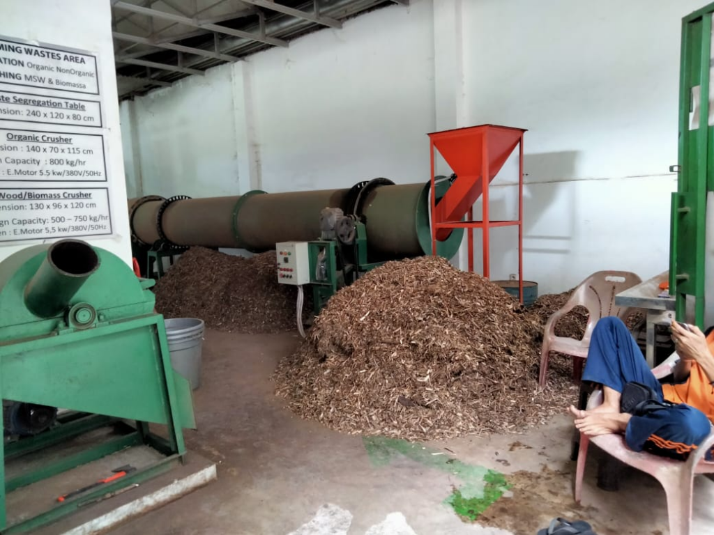 Abang Jo Sarawak Cadang Pelet Kayu Sebagai Potensi Sumber Tenaga Boleh Baharu