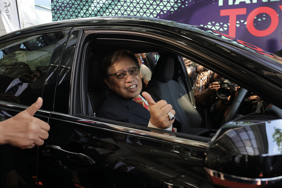 Abang Jo Berhasrat Sarawak Jadi Pengeluar Bateri Mesra Alam Untuk Pasaran Dunia