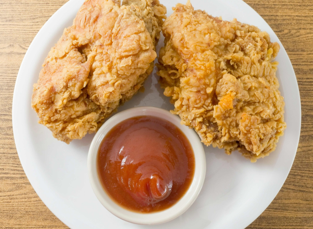 Pelanggan Berang Restoran 'Fast Food' Terkenal Cas RM1 Untuk Satu Pek Sos Cili