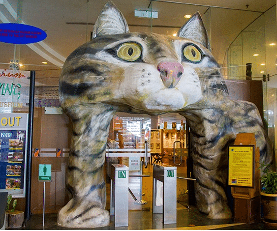 Bayaran Masuk Hanya RM 3, Terokai Lebih Dari 4000 Koleksi Mengenai Kucing Di Cat Museum Kuching