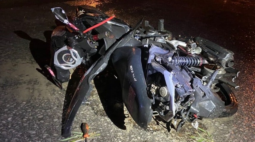 Motosikal Dirempuh Hingga Maut Di Batu Kawa, Keluarga Cari Pemandu Pikap Langgar Lari