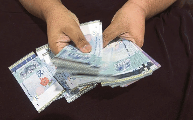 Suami Sanggup Tinggalkan Gaji Lima Angka Dan Bermastautin Di Sarawak Bersama Isteri