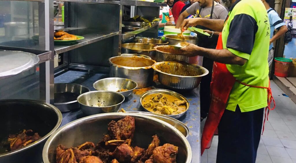 Standard Kebersihan Teruk, Restoran Nasi Kandar Terkenal Di Kuching Diarah Tutup Oleh KKM