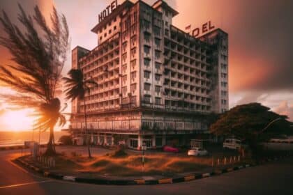 Dari Kebanggaan Kini Tinggal Kenangan, Hotel Ikonik Di Labuan Bakal Dirobohkan