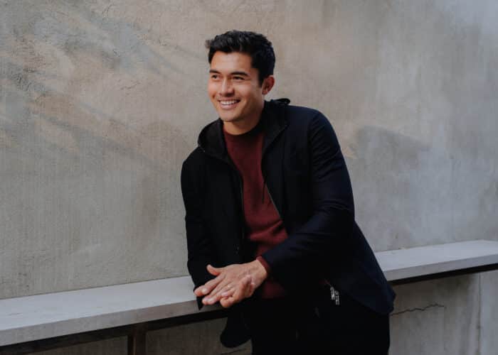 Inilah Momen Bangga Henry Golding Miliki Asal Usul Iban