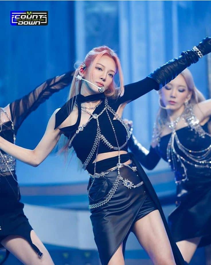 Hyoyeon Kini Berada Di Lapangan Terbang, Peminat Cadang Cuba Mi Kolok Setelah Sampai Di Sarawak