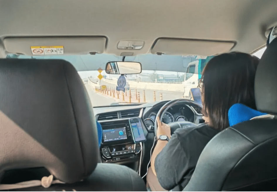 Pemandu E-Hailing Kongsi Detik Seram, Hantar Pelanggan Misteri Cari Kubur Bapa Di Kuching
