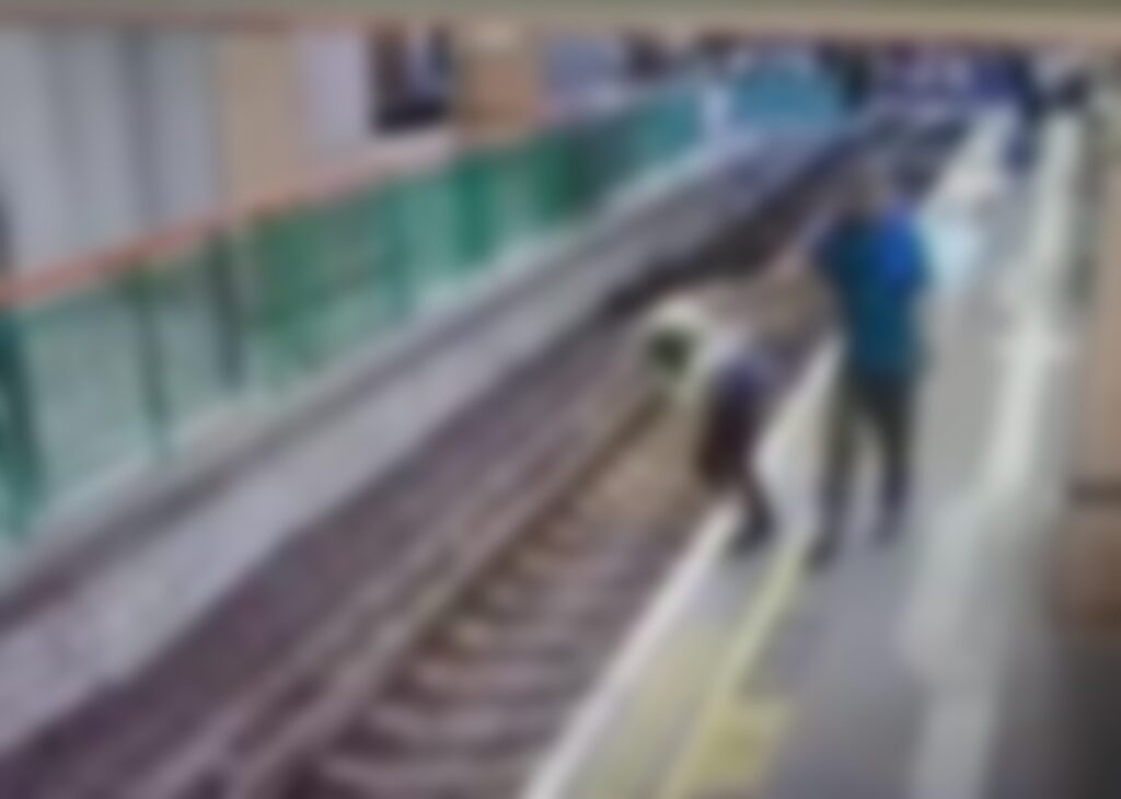 2 Bulan Diekori Oleh Stalker, Remaja Hilang Tangan Dan Kaki Akibat Digilis Keretapi