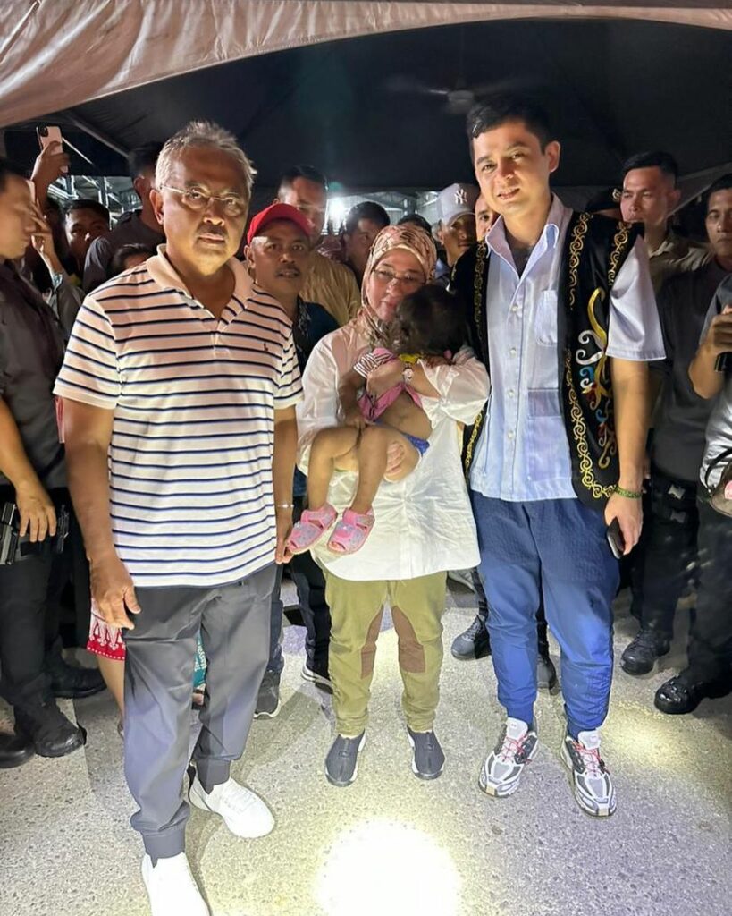 Raja Permaisuri Agong Berkenan Jadikan Anak Sarawak Hidap Sindrom Werewolf Ini Sebagai Anak Angkat