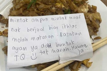 Wanita Kembang Tekak, Peniaga Tak Jujur Guna Isi Ayam Busuk Dalam Kuetiau Goreng