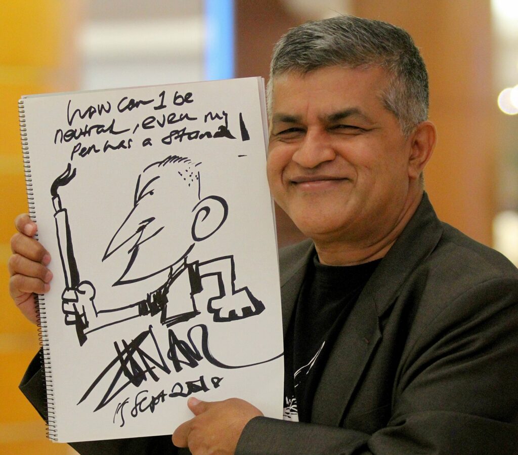 Kartunis Terkenal Zunar Didakwa Blacklist Masuk Sarawak, Diberi Pas Tiga Hari Ke Kuching