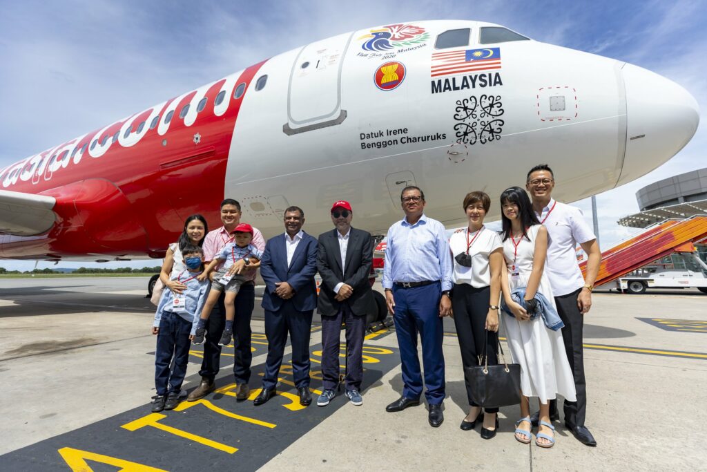 AirAsia Lancar Rekaan Pesawat Khas Untuk Ikon Pelancongan Sabah, Datuk Irene Benggon