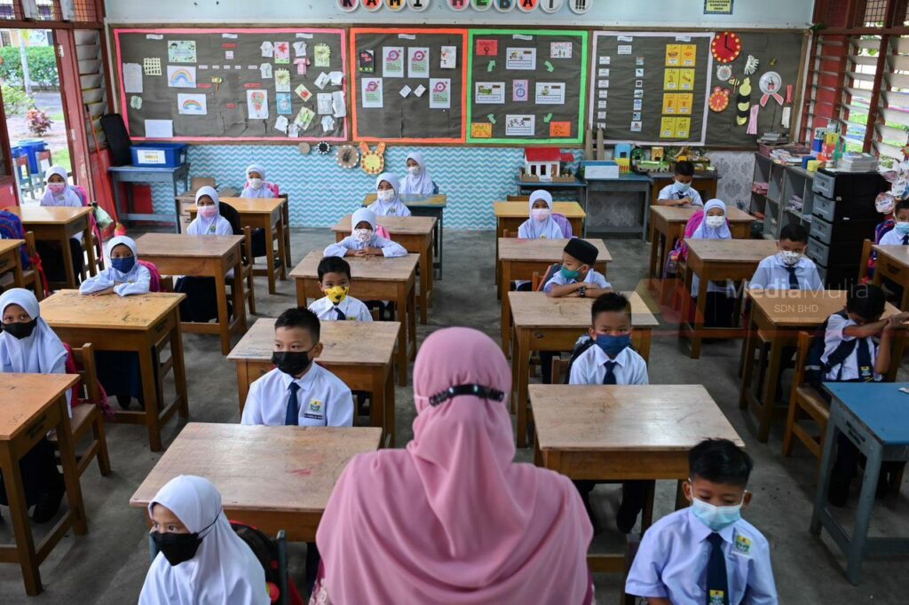 Isu Kekurangan Guru, Dr Annuar Galakan Guru Sarawak Kembali Berkhidmat Di Negeri Sendiri