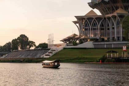 Sarawak Setuju Cadangan Beri Pengecualian Visa 30 Hari Buat Pelancong Luar