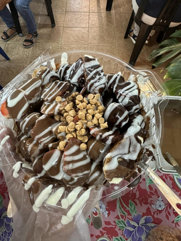Ada Menu Viral, Nikmati Makanan Menarik Di Coconut Shake Ohhaa Kuching