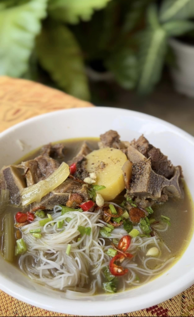 Ada Menu Viral, Nikmati Makanan Menarik Di Coconut Shake Ohhaa Kuching