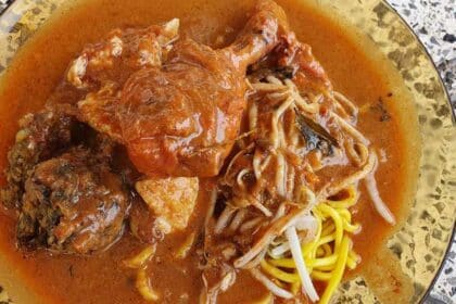 Ini Antara 5 Port Rojak Ayam Yang Nyaman Di Kuching