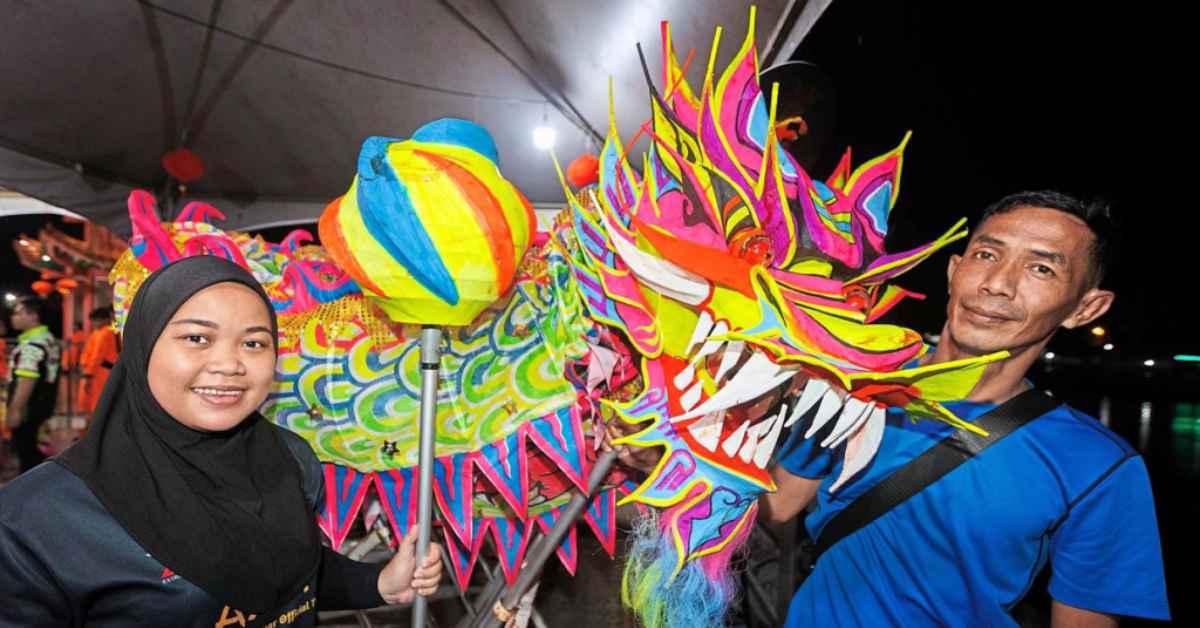 Minat Suami Isteri Dari Kuching Ini Terhadap Tarian Singa Bukti Keharmonian Sarawak