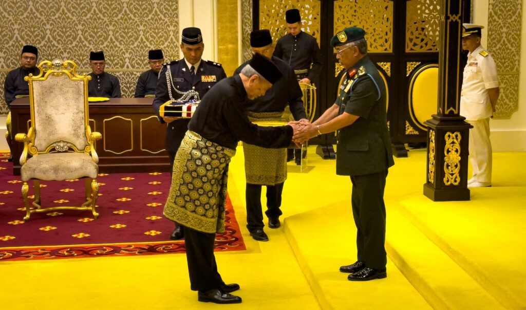 TERKINI Wan Junaidi Sah Yang Di-Pertua Negeri Sarawak Ke-8