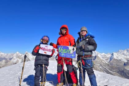 Tiga Pendaki Dari Kiulu Jadi Kumpulan Borneo Pertama Tawan Puncak Mera Di Himalaya
