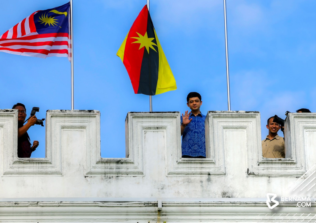 Akui Tiada Niat Persenda Wajah Kerabat Diraja, Individu Ini Tampil Mohon Maaf